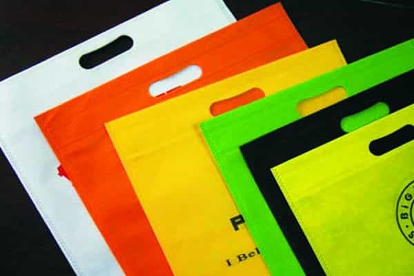 " woven பாலி புரோப்பிலின் பைகள் " சுற்றுச்சூழலுக்கு ஆபத்தானவையா ?