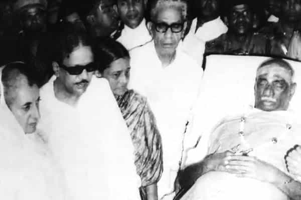 காமராஜர் உடலை மெரீனாவில் புதைக்க மறுத்தாரா கலைஞர் கருணாநிதி ?