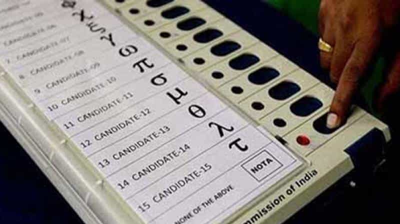 எந்த பட்டனை அழுத்தினாலும் தாமரைக்கே ஓட்டு.