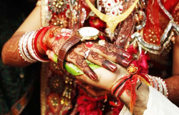 அலகாபாத்தில் திருமணங்களுக்கு தடை விதித்த யோகி அரசு : காரணம் என்ன ?