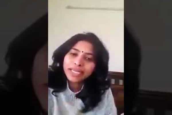 அபிநந்தன் மனைவி பேசுவதாகப் பரவும் வீடியோ ?