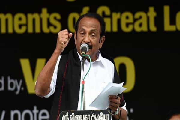 சட்டவிரோதமாக கட்சிக் கொடிகளை வைத்த மதிமுக தொண்டர்கள்.. அதிகாரியை தாக்கிய சம்பவம் !