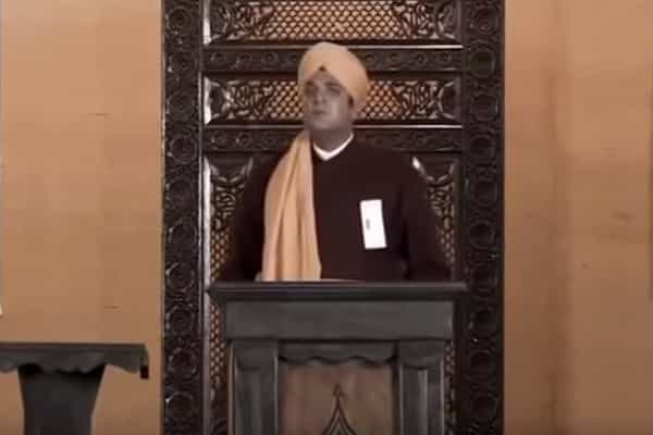 விவேகானந்தர் சிகாகோவில் உரையாற்றிய அரிய காட்சியா?| உண்மை என்ன ?