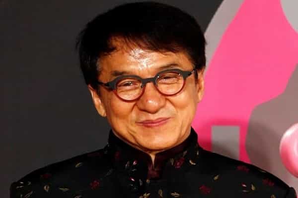 ஜாக்கிசானையும் விட்டு வைக்காத கொரோனா வைரஸ் வதந்தி !