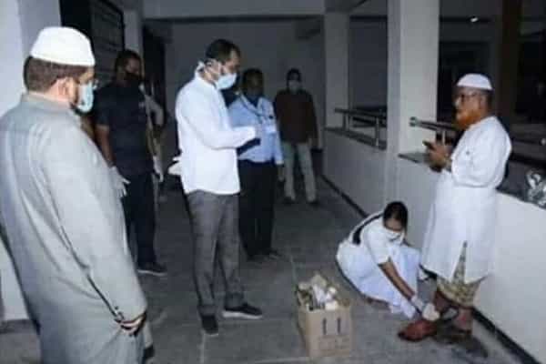 கர்னூல் எம்எல்ஏ செவிலியரை முஸ்லீம் மதகுருவின் காலில் விழச் சொன்னதாக வதந்தி !