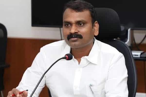 மக்கள் நகைகளை அளிக்க வேண்டும் என பாஜக தலைவர் கேட்டுக் கொண்டாரா ?
