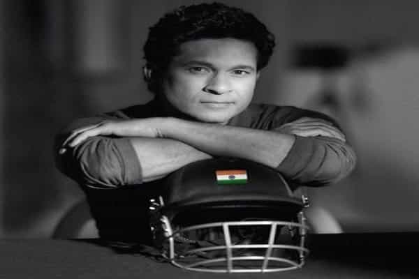 பிரபலங்களின் மீதான அதீத கொண்டாட்டம், அதீத வசை.. ரசிகர்கள் சிந்திக்க வேண்டும் !