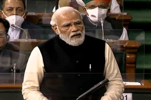 காங்கிரஸ், ஆம் ஆத்மி தொழிலாளர்களை சொந்த ஊர்களுக்கு அனுப்பியதால் கொரோனா வேகமாக பரவியது - பிரதமர் மோடி !