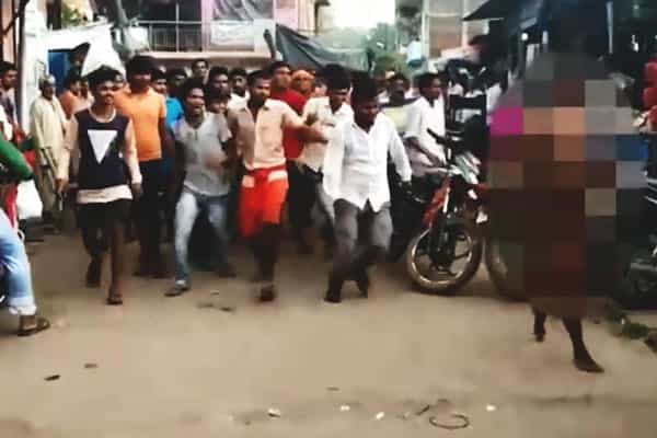 பீகாரில் பெண்ணை நிர்வாணப்படுத்திய சம்பவம்.. நடந்தது என்ன ?