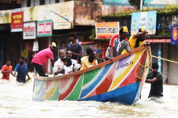 கேரள வெள்ளத்தில் உதவிய மீனவர்களுக்கு போலீஸ் வேலை..!