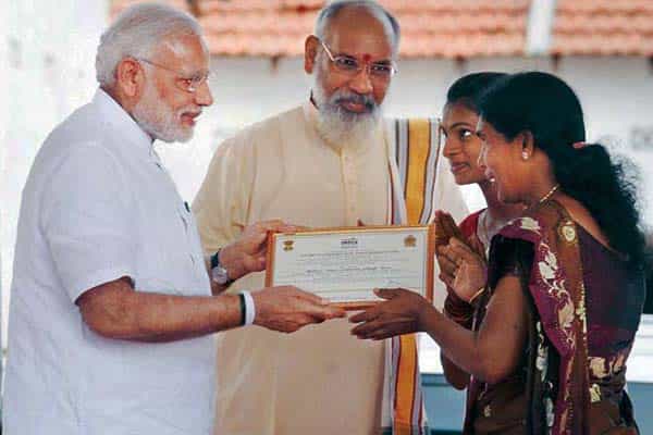 இலங்கை தமிழர்களுக்கு 27,000 வீடுகள் கட்டி கொடுத்தவரா மோடி ?