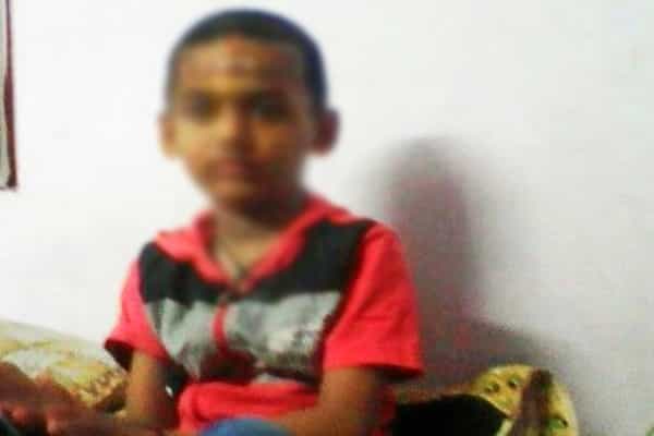 அரிதான புற்றுநோய் பாதித்த மகனை காப்பாற்ற போராடும் தந்தை !