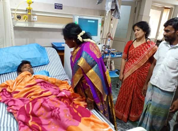ஏழைகளுக்கு டயாலிசிஸ் உதவி செய்யும் டா.தமிழிசை & சௌந்தரராஜன்!