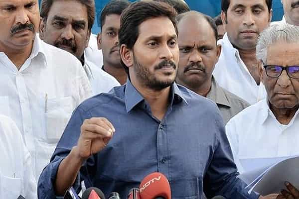 திமுக போல் ஆட்சி நடத்தக்கூடாது என ஜெகன் மோகன் விமர்சித்தாரா?| ஃபேஸ்புக் பதிவு.