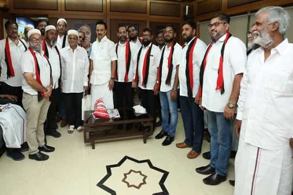 டெல்லி மாநாட்டிற்கு செல்வதற்கு முன் ஸ்டாலினை சந்தித்ததாக பரவும் தவறான புகைப்படம் !