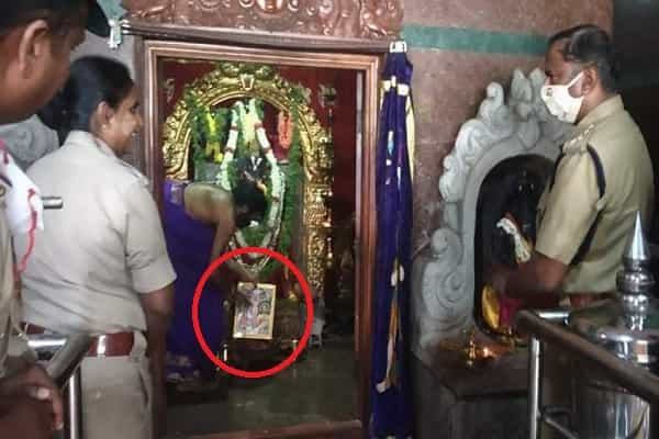கருவறையில் இயேசு, மேரி படத்தை வைக்க பெண் எஸ்.பி வற்புறுத்தலா ?