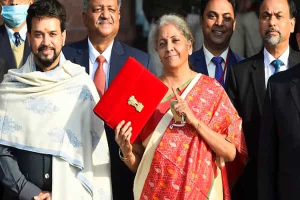 முதலில் விற்பது, அதையே மீண்டும் உருவாக்குவது ! பட்ஜெட் அல்வா?