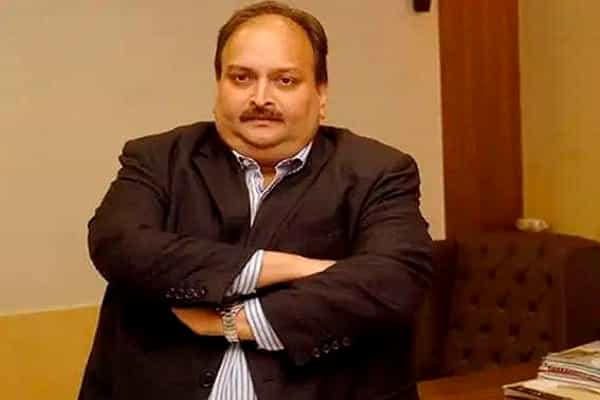 இந்தியாவிலிருந்து தப்பிய வங்கி மோசடிக் குற்றவாளி மெஹீல் சோக்ஸி வெளிநாட்டில் சிக்கினார் !
