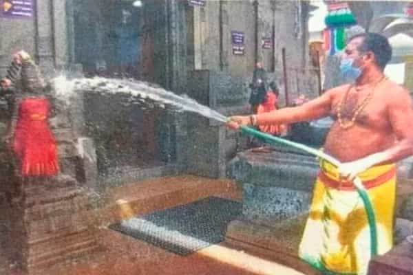 கார், பைக் கழுவுறவங்களா அர்ச்சகர் ஆக்கினால்... வைரலாகும் வன்ம பதிவுகள் !